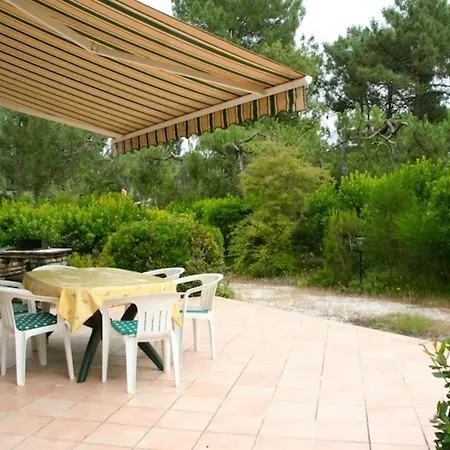 With A Big Idyllic Garden At The Lacanau